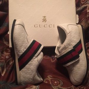 Toddler Gucci shoes size 6